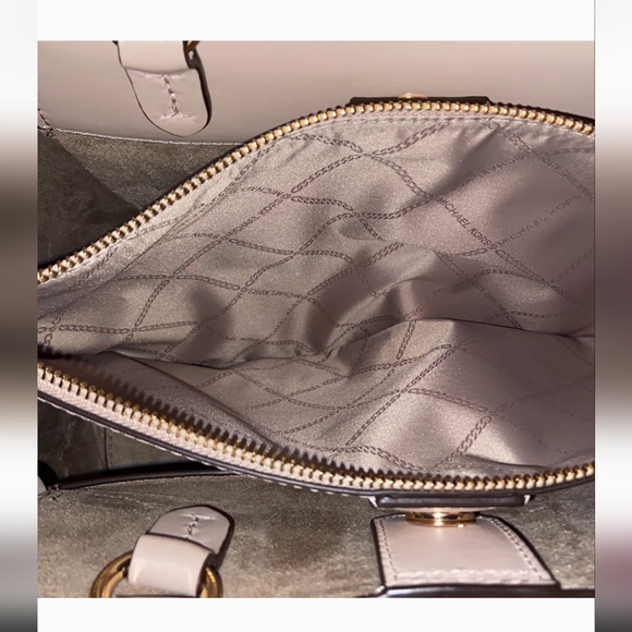 Michael Kors Hamilton Legacy LG Belted Satchel - Picture 8 of 11